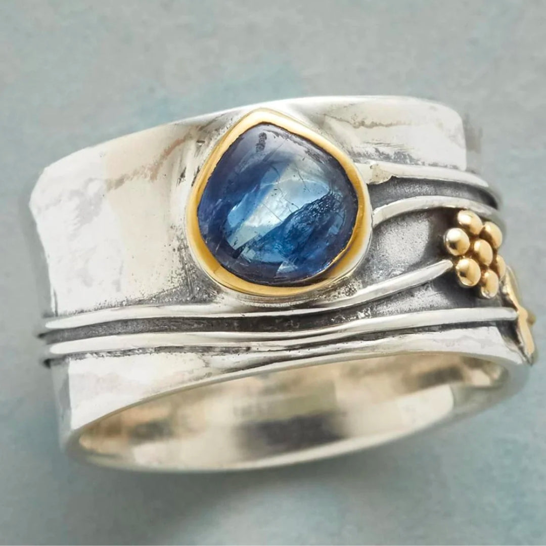 Bague bohème en argent avec pierre bleue