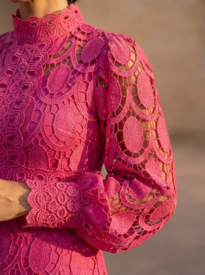 Carmona | Robe en dentelle de printemps
