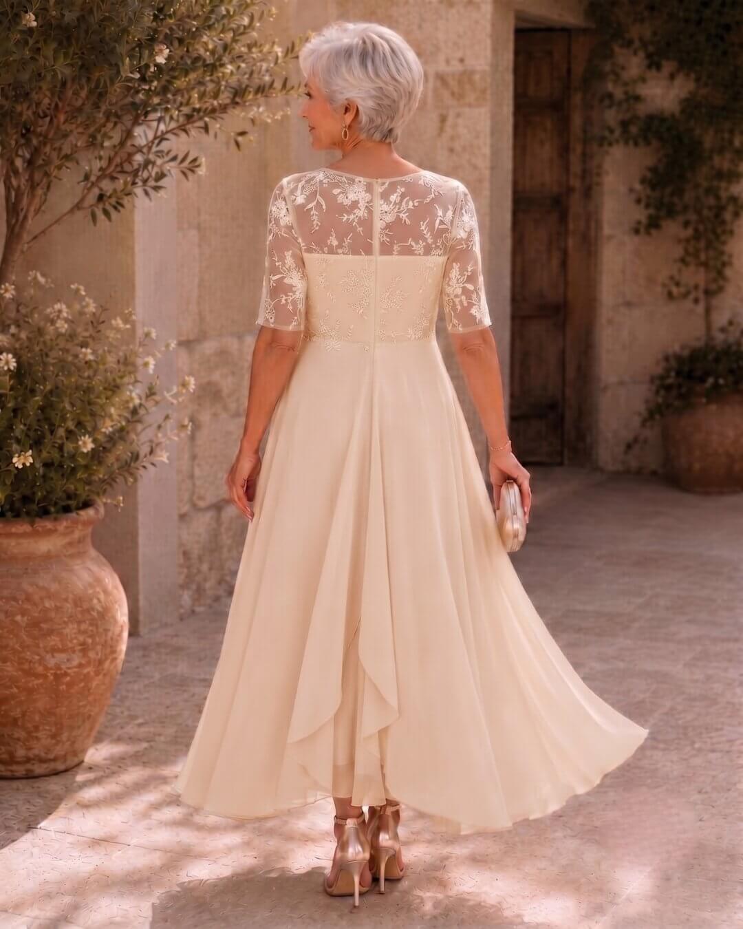 Carmen | Robe élégante en dentelle