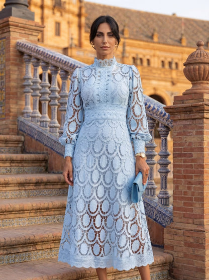 Carmona | Robe en dentelle de printemps