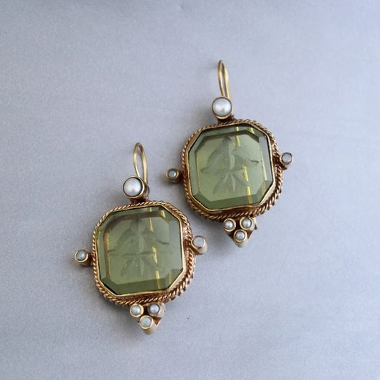 Boucles d'oreilles vintage en vert avec perles