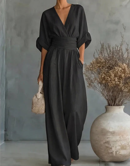 VALERIA | Mono Elegante y de Corte Fluido