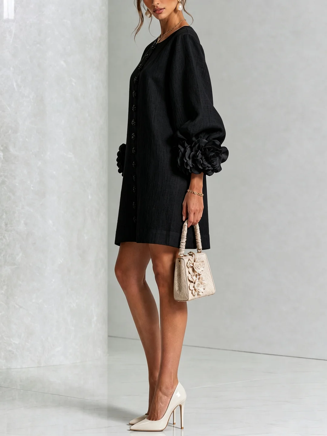 Cecilia | Mini-Robe en Mélange de Lin avec Poignets Roses, Noir