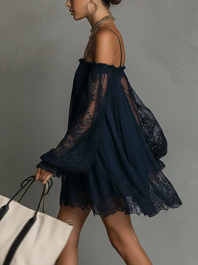 SOFIA | Vestido Mini De Gasa Azul Marino Con Escote Que Deja Los Hombros Al Descubierto, Ribete De Encaje Y Mangas Transparentes